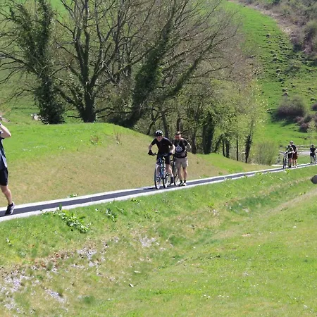 Journal Aux Lacs-5pers Фруашапель