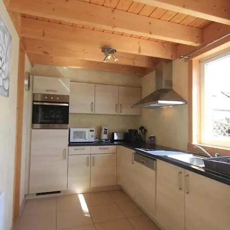 Journal Aux Lacs-5pers * Froid-Chapelle